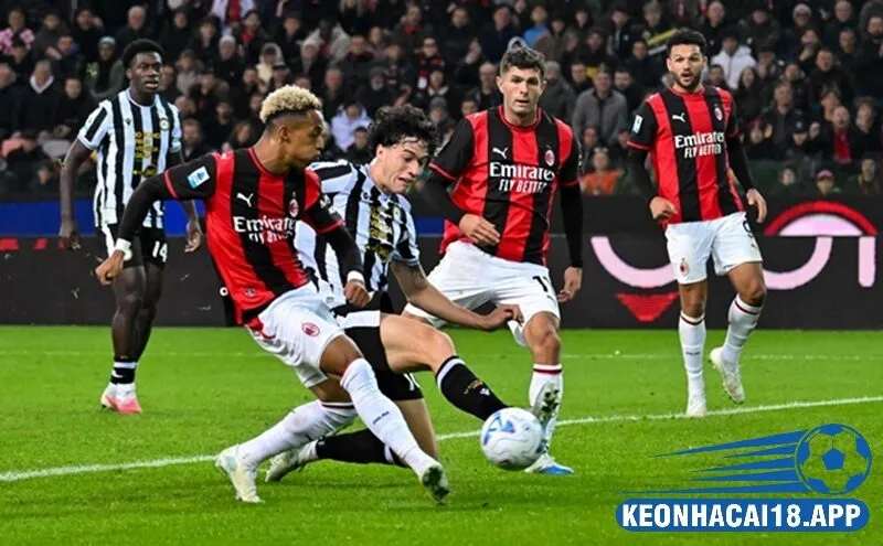 AC Milan đánh mất lợi thế dù dẫn trước Bologna