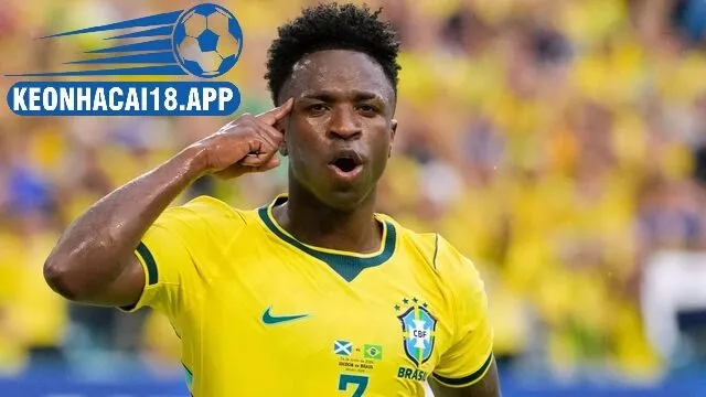vinicius junior chơi dưới kỳ vọng ở cả ĐT brazil